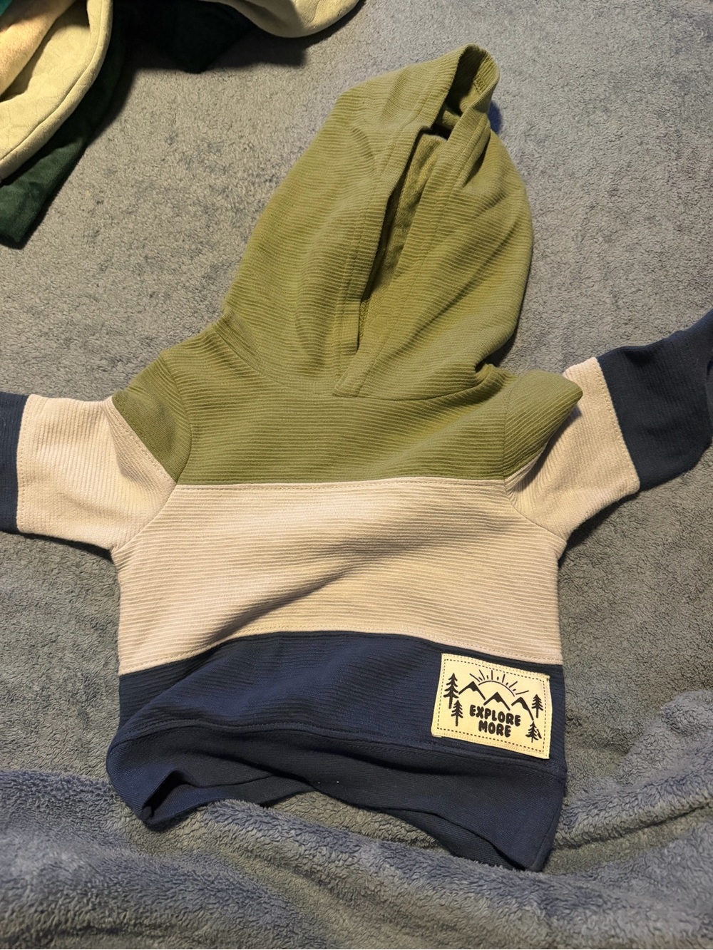 okie dokie Green, Cream & Navy Colorblock Hoodie for Kids